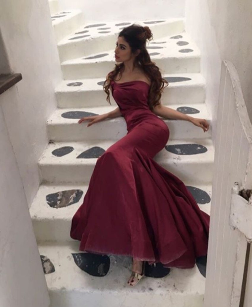 Mouni Roy, TV actress Mouni Roy, actress Mouni Roy, Mouni Roy film, Mouni Roy photos, Mouni Roy bold photoshoot, Mouni Roy bold photos, Mouni Roy news, Mouni Roy film, gorgeous Mouni Roy, Akshay Kumar, actor Akshay Kumar, gold actor Akshay Kumar, gold film, mouni roy film gold, mouni roy movie gold, Kyunki Saas Bhi Kabhi Bahu Thi, Naagin, Devon Ke Dev...Mahadev, Zara Nachke Dikha, Jhalak Dikhhla Jaa 7, ekta kapoor, Sanjeeda Shaikh, Surbhi Jyoti, television, entertainment, jansatta