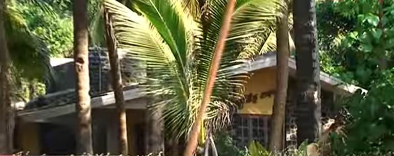 कुछ दिन पहले आयकर विभाग ने इस फार्महाउस को सील कर दिया है। साथ ही नोटिस भी जारी किया है। जिसका 90 दिन में शाहरुख से जवाब मांगा है।