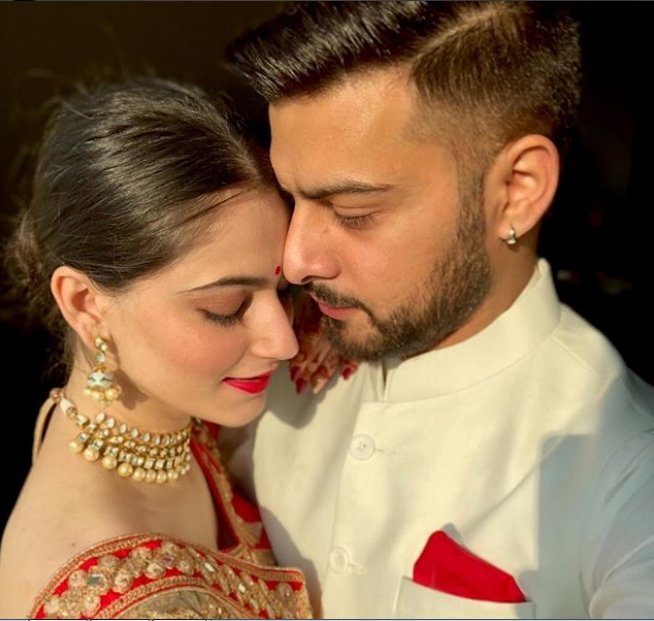 दोनों इंस्टाग्राम पर काफी एक्टिव हैं और अपनी पिक्चर्स शेयर करते रहते हैं।