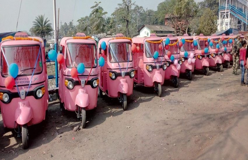 असम में अब गुलाबी आॅटोरिक्शा चलाएंगी महिलाएं