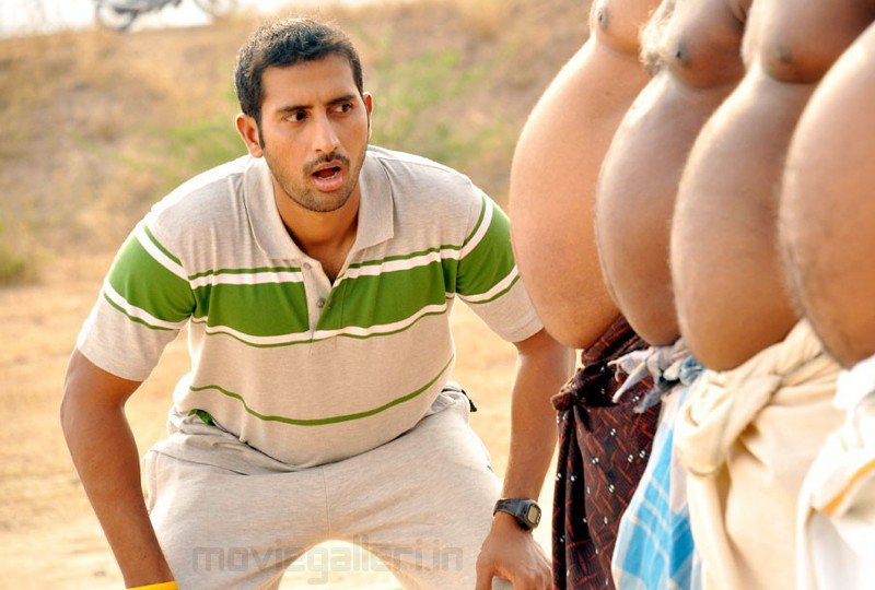 vinod kambli in movies, Sunil, Gavaskar, salil ankola, Brett Lee and Tannishtha Chatterjee in a still from UnIndian, Sadagopan Ramesh, Yuvraj Singh, Ajay Jadeja, salil ankola, sandeeep patil, kapil dev, indian cricketr acted in movies, ajay jadeja
