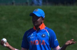 ICC Under 19 World Cup, Prithvi Shaw asked the umpire to refer upstairs after a low catch, India vs Pakistan, Under 19 World Cup, World Cup, Under 19 World Cup 2018, Prithvi Shaw, Prithvi Shaw catch, Prithvi Shaw video, India, Pakistan, ICC,