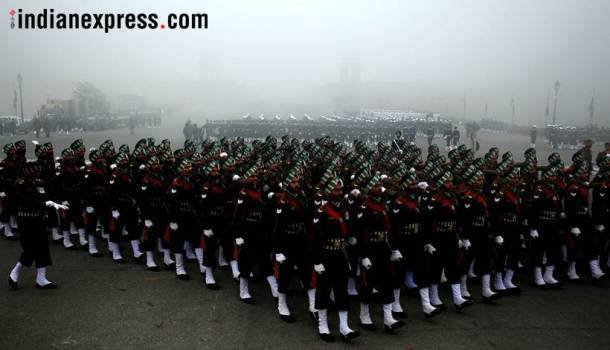सेना के जवान गणतंत्र दिवस परेड के लिए रिहर्सल करते हुए। ( Photo By Amit Meha 17 January 2018)