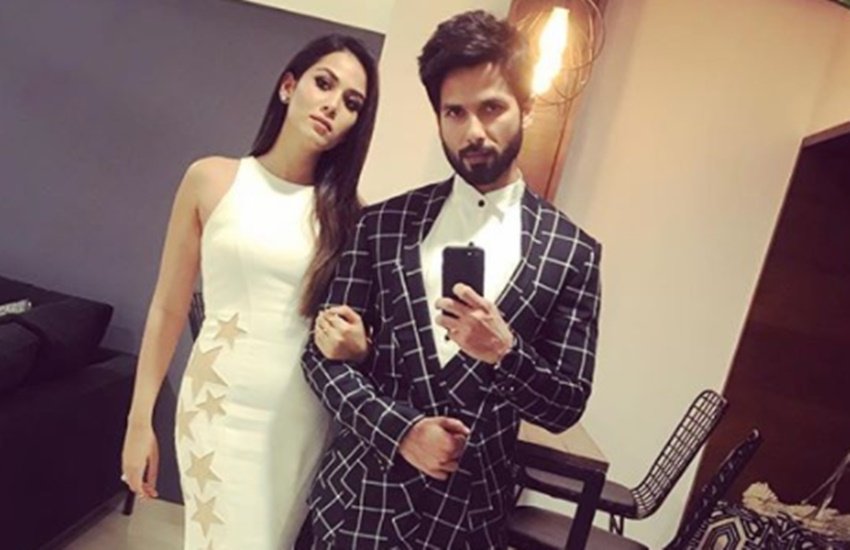 shahid kapoor, shahid kapoor photos, mira rajput, mira rajput kapoor, mira rajput kapoor shahid kapoor wife, mira kapoor, mira rajput, shahid kapoor style, shahid kapoor movie, padmaavat, shahid kapoor padmaavat, sanjay leela bhansali, ranveer singh, deepika padukone, shahid kapoor maha rawal ratan, shahid kapoor fashion, shahid kapoor mira kapoor, mira kapoor reaction, entertainment, jansatta