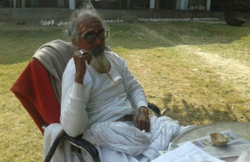 खनन के खिलाफ मातृसदन के संस्थापक स्वामी शिवानंद सरस्वती 16 दिसंबर से बेमियादी अनशन पर बैठे हुए हैं।