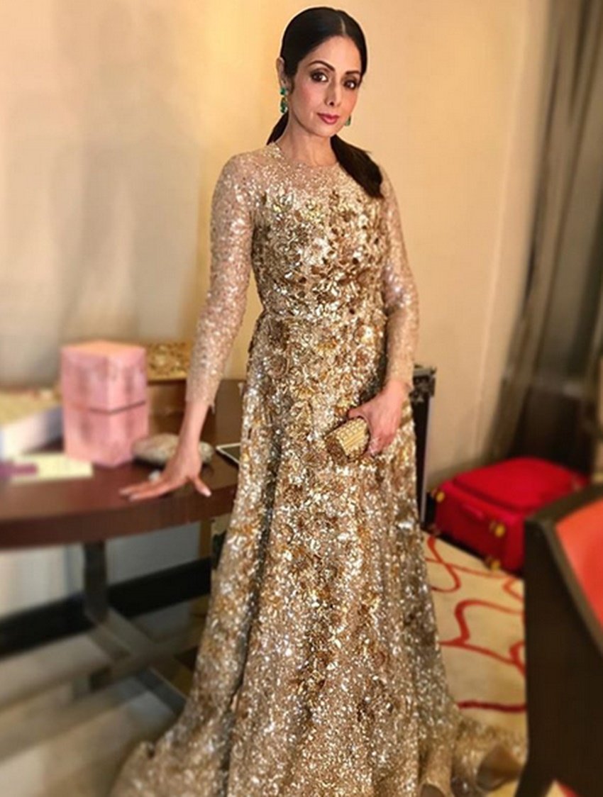 Sridevi, actress Sridevi, bollywood actress Sridevi, Sridevi, Sridevi photos, Sridevi Lips Plastic Surgery, Sridevi Lips Surgery, Sridevi Lips Surgery photos, Sridevi Lips Surgery photos goes viral, Sridevi Lips Plastic Surgery, Sridevi Plastic Surgery photos, Sridevi's Lips Plastic Surgery Gone Horribly Wrong, Anurag Basu, Kangana Ranaut, Mom actress sridevi, pritam, Sridevi's Lips Plastic Surgery, entertainment, jansatta