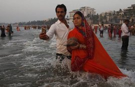 Selfies, Selfies death, Selfies killing, death during Selfie, death in Selfies, Mother and Son, Mother and Son death, Immersed in River, Immersed in River during silfie, Selfies in Odisha, Selfies death in Odisha, state news