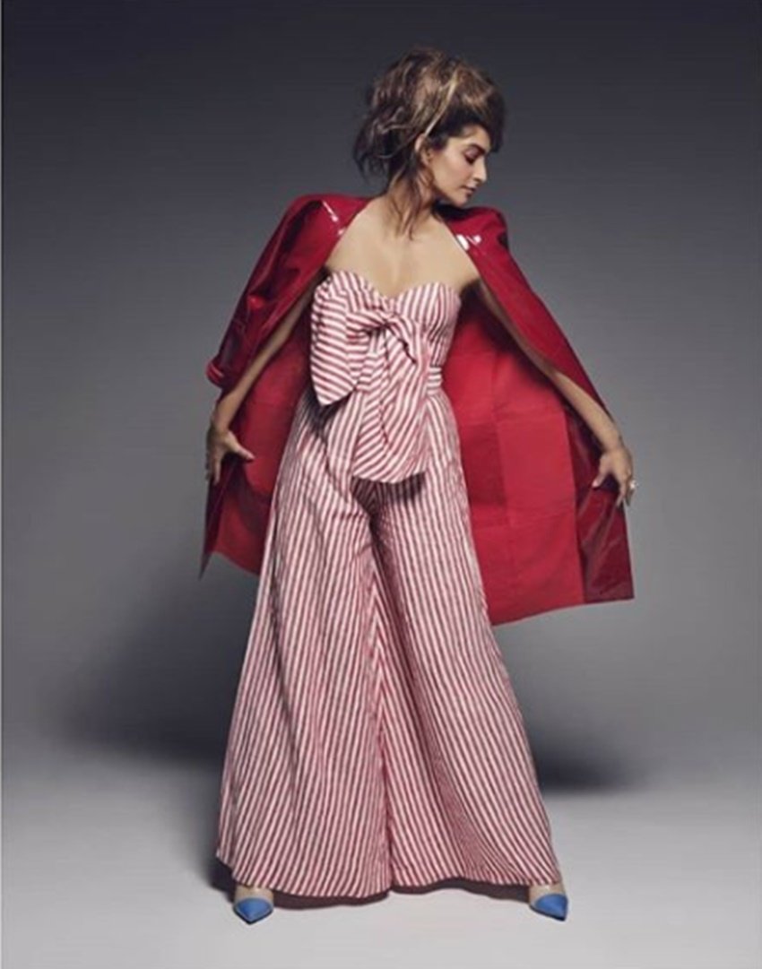 Sonam Kapoor, actress Sonam Kapoor, Sonam Kapoor Latest Photoshoot, Sonam Kapoor Photoshoot, Sonam Kapoor bold Photoshoot, Sonam Kapoor hot Photoshoot, Sonam Kapoor Photoshoot for elle, Sonam Kapoor Photoshoot for elle magazine, Sonam Kapoor elle magazine, Sonam Kapoor elle magazine Photoshoot, padman, sonam kapoor movie padman, neerja, movie neerja, veere di wedding, veere di wedding movie, kareena kapoor, swara bhaskar, Sonam Kapoor, akshay kumar, entertainment, jansatta