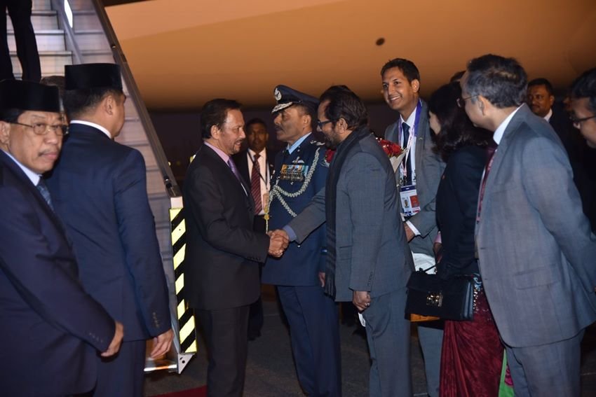 sultan of brunei,hassanal bolkiah,sultan of brunei pilot,sultan of brunei plane,sultan of brunei delhi,asean india summit,asean,republic day parade, sultan ,hassanal bolkiah car collection, ,hassanal bolkiah aircraft, ,hassanal bolkiah palace, ,hassanal bolkiah house, ,hassanal bolkiah golden house, ,hassanal bolkiah property