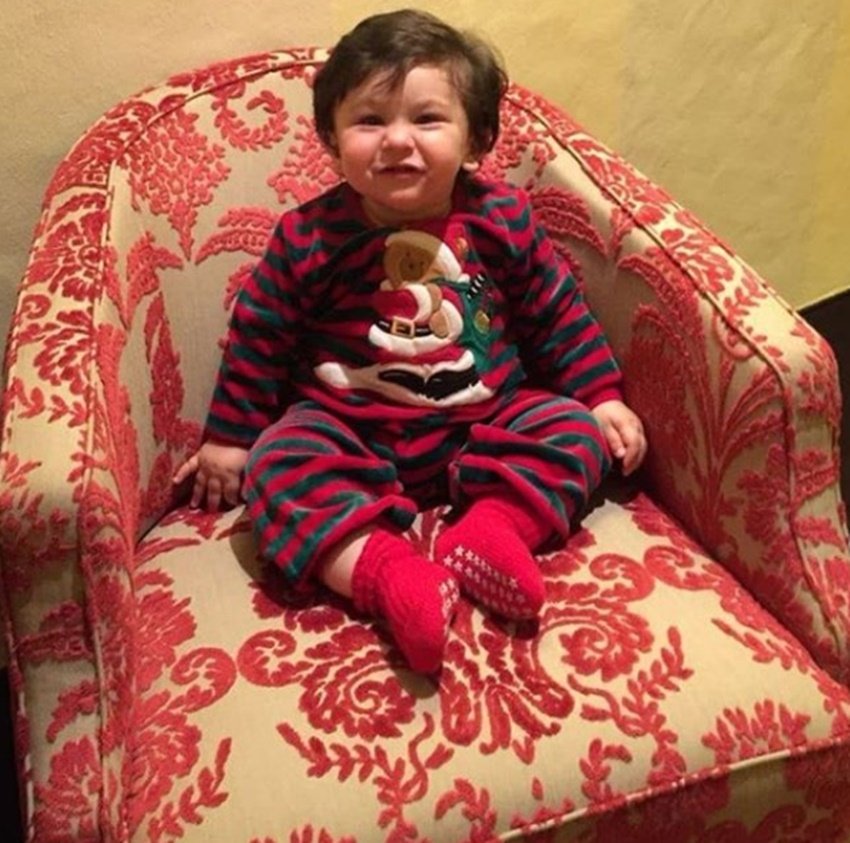 taimur ali khan, Kareena Kapoor Khan, kareena saif, Taimur Ali Khan, Saif Ali Khan, Saif kareena, Taimur Ali Khan photos, Taimur saif kareena new year, Taimur Ali Khan new photos, Taimur new year, saif kareena photos, kareena photos, saif kareena new year, taimur snowfall, taimur ali khan photo, entertainment, jansatta