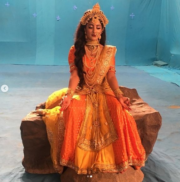 हालांकि उल्का गुप्ता पार्वती की भूमिका को काफी अच्छे से निभा रही हैं। सोशल मीडिया पर फैंस उन्हें कमेंट कर सचमुच की देवी का रूप दे रहे हैं।