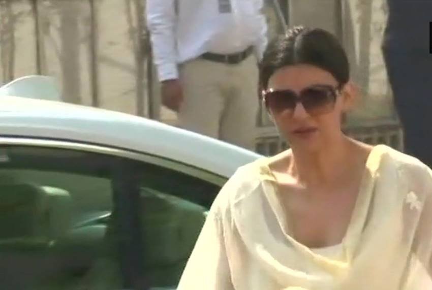 sridevi, sridevi kapoor, sridevi kapoor funeral, sridevi funeral video, sridevi funeral photos, shree devi funeral photos, shree devi, shree devi funeral, shree devi kapoor, shri devi, shri devi funeral, shri devi latest news, shree devi funeral video, sridevi funeral, sridevi funeral video, sridevi funeral news, shree devi death news, shree devi news, sridevi death news, sridevi death, sridevi news, sridevi news in hindi
