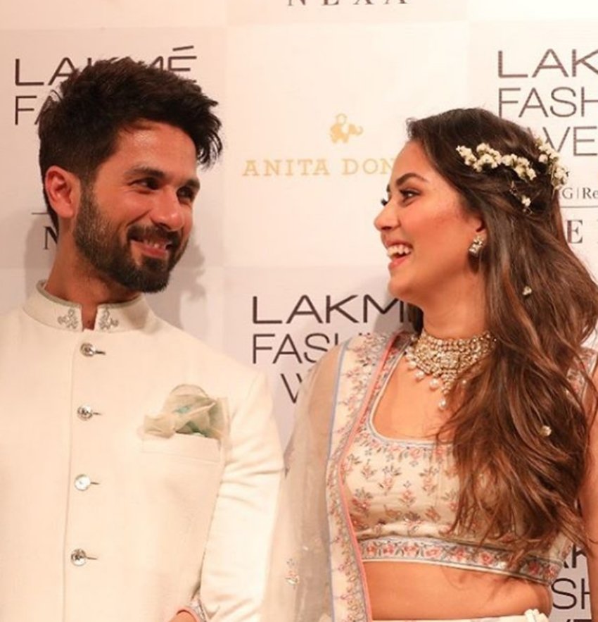 Lakme Fashion Week 2018, Kriti Sanon, Karan Johar, Sonakshi Sinha, Yami Gautam, Tapsi Pannu, bollywood celebs walk on ramp in LFW, Lakme Fashion Week 2018 ramp walk, celebs walk on ramp in LFW, entertainment news, bollywood news, bollywood news, entertainment, entertainment news, bollywood news, bollywood news, entertainment news