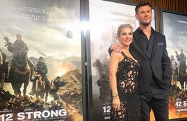 Thor Movie, Thor Movie Actor, Thor Movie Scenes, Chris Hemsworth, Chris Hemsworth Love Scenes, Chris and Elsa Love Senes, Elsa and Chris