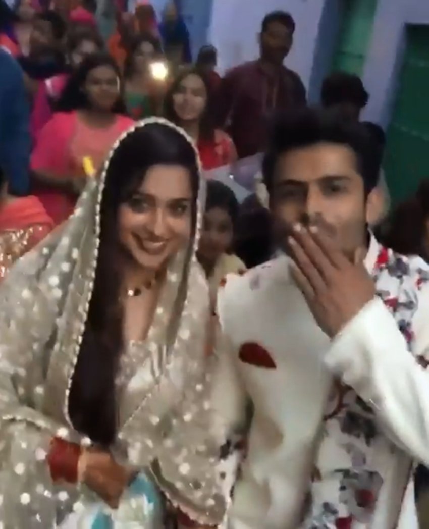 Dipika Kakar, Shoaib Ibrahim, Dipika Shoaib Wedding, Dipika Kakar ghrahpravesh, Dipika Kakar in Shoaib Ibrahim house, Shoaib Ibrahim house in bhopal,see Dipika Shoaib in rituals mood, Dipika Kakar, Shoaib Ibrahim, Dipika Shoaib Wedding, Dipika Kakar ghrahpravesh, Dipika Kakar in Shoaib Ibrahim house, Shoaib Ibrahim house in bhopal,see Dipika Shoaib in rituals mood, entertainmnet news, bollywood news, television news, entertainmnet news, bollywood news, television news
