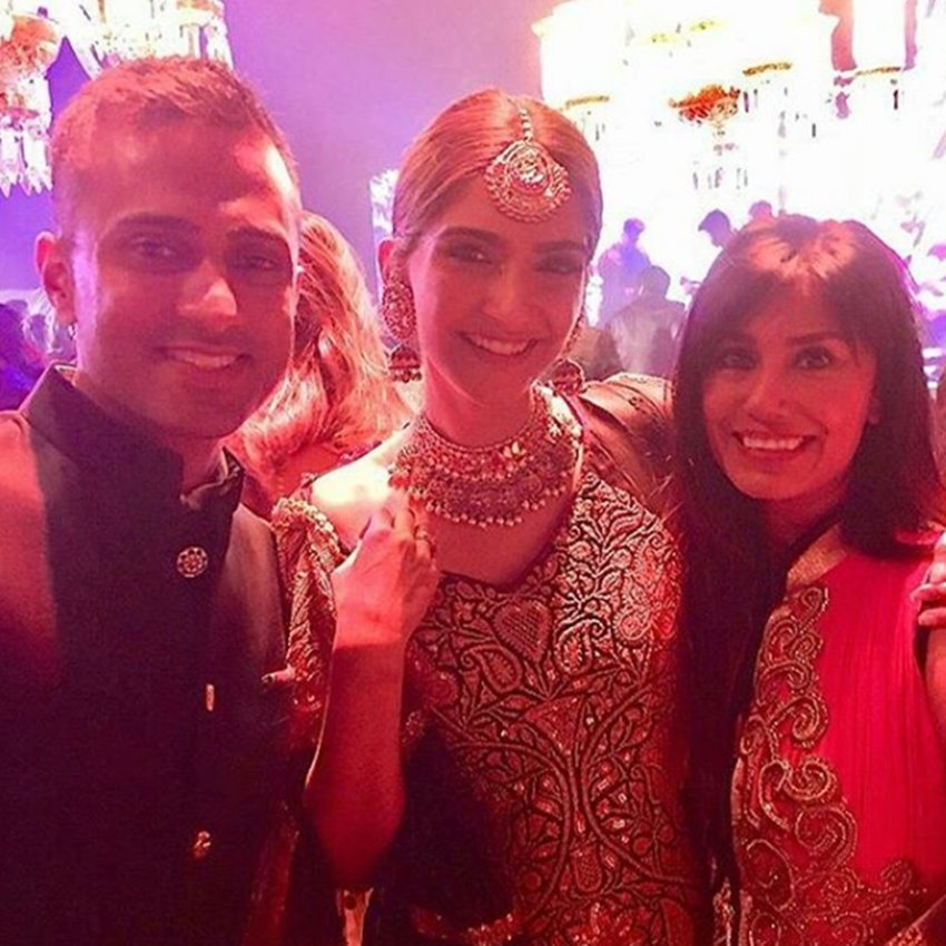 Sonam, Rhea, Shanaya, Anshula, Harshvardhan, Shweta Bachchan, Arjun Kapoor, Sonam Kapoor, Karan Johar dancing, Arjun Kapoor at cousin Mohit Marwah wedding, See videos of Mohit Marwah wedding, Arjun, Kapoor cousins Sonam, Rhea, Shanaya, Anshula, Harshvardhan, Shweta Bachchan, Athiya Shetty, Aadar Jain, Seema Khan, Sridevi, Anil Kapoor and Anand Ahuj, entertainment news, bollywood news, television news