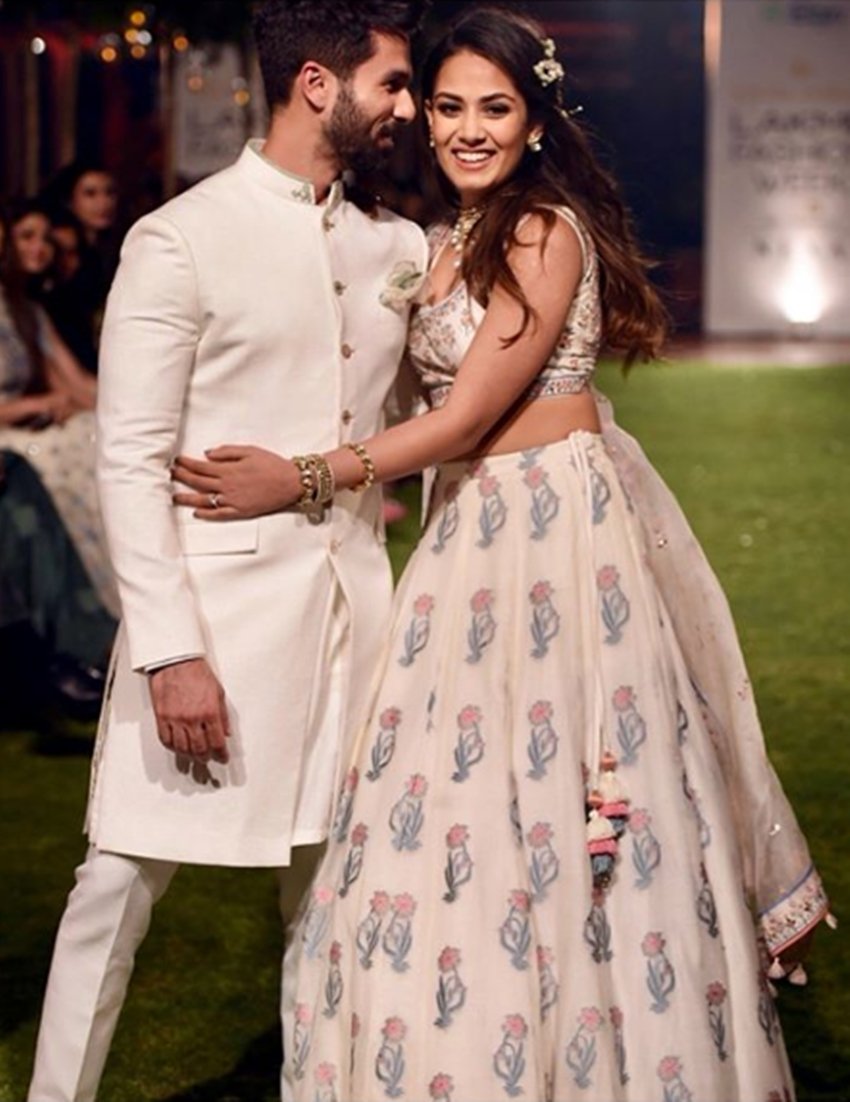 Lakme Fashion Week 2018: शाहिद कपूर के साथ पहली बार रैंप पर उतरीं पत्नी मीरा राजपूत, देखें तस्वीरें