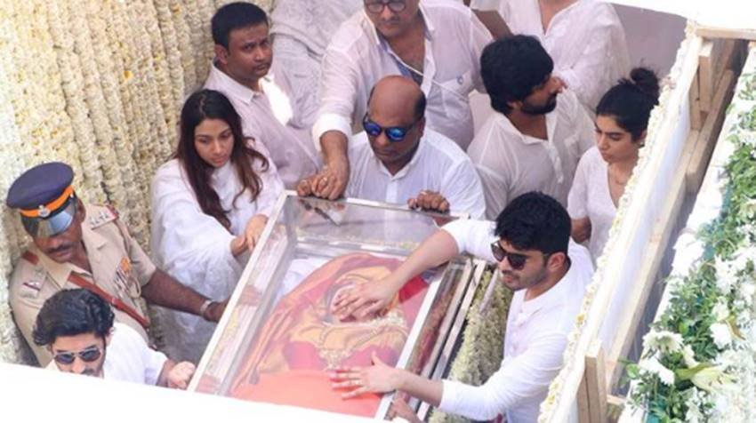 sridevi, sridevi kapoor, sridevi kapoor funeral, sridevi funeral video, sridevi funeral photos, shree devi funeral photos, shree devi, shree devi funeral, shree devi kapoor, shri devi, shri devi funeral, shri devi latest news, shree devi funeral video, sridevi funeral, sridevi funeral video, sridevi funeral news, shree devi death news, shree devi news, sridevi death news, sridevi death, sridevi news, sridevi news in hindi