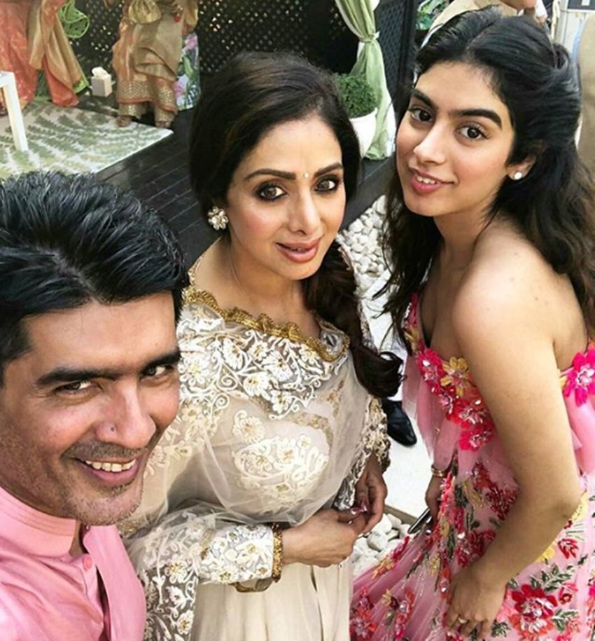 Sonam, Rhea, Shanaya, Anshula, Harshvardhan, Shweta Bachchan, Arjun Kapoor, Sonam Kapoor, Karan Johar dancing, Arjun Kapoor at cousin Mohit Marwah wedding, See videos of Mohit Marwah wedding, Arjun, Kapoor cousins Sonam, Rhea, Shanaya, Anshula, Harshvardhan, Shweta Bachchan, Athiya Shetty, Aadar Jain, Seema Khan, Sridevi, Anil Kapoor and Anand Ahuj, entertainment news, bollywood news, television news