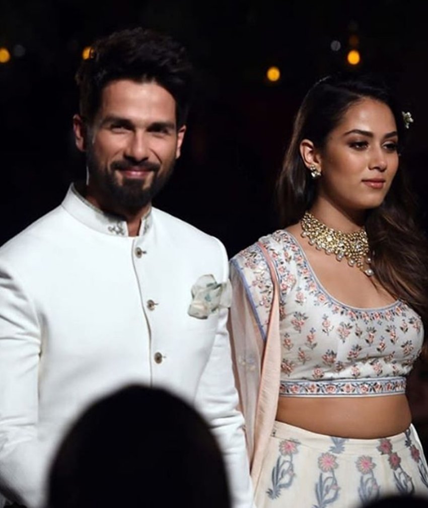 Lakme Fashion Week 2018: शाहिद कपूर के साथ पहली बार रैंप पर उतरीं पत्नी मीरा राजपूत, देखें तस्वीरें