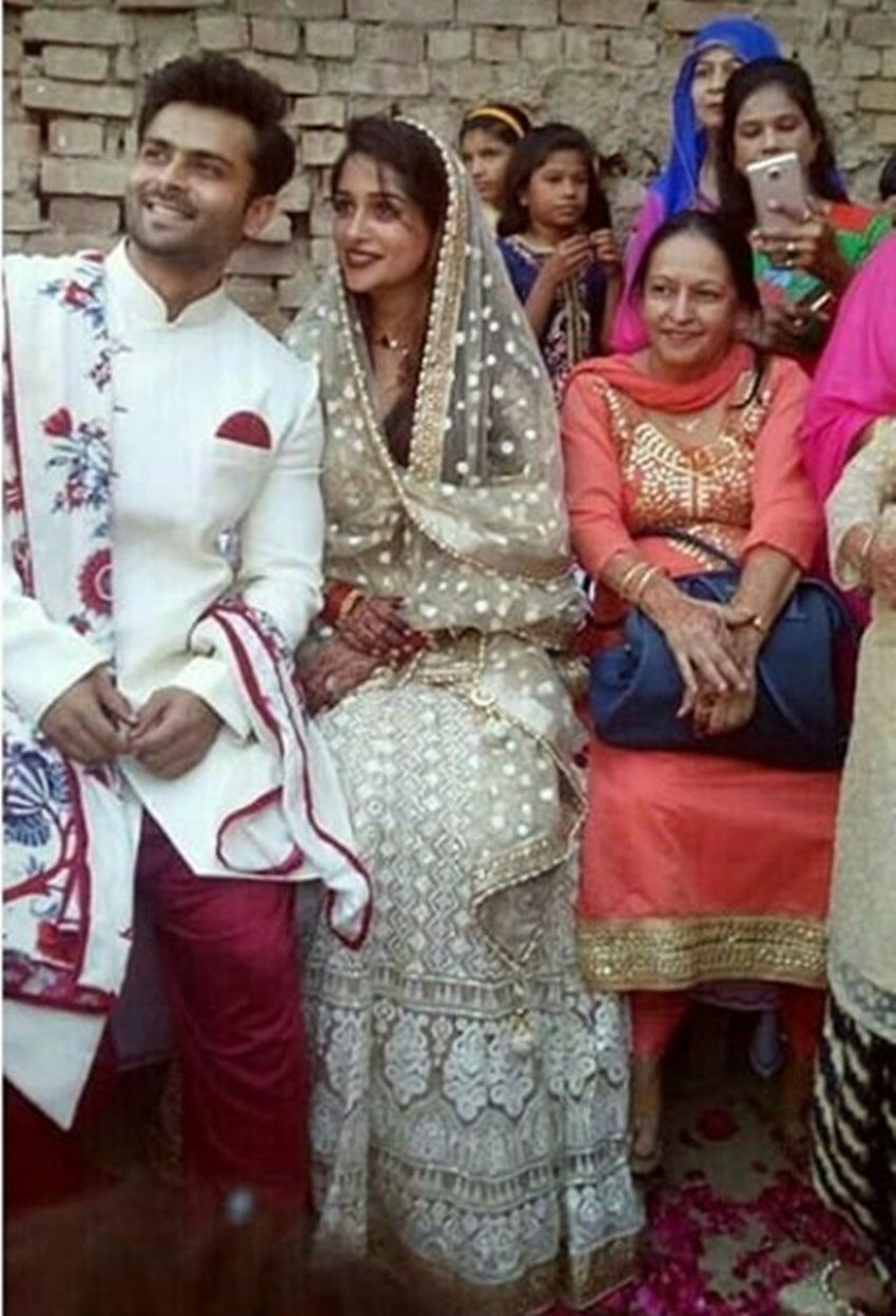 Dipika Kakar, Shoaib Ibrahim, Dipika Shoaib Wedding, Dipika Kakar ghrahpravesh, Dipika Kakar in Shoaib Ibrahim house, Shoaib Ibrahim house in bhopal,see Dipika Shoaib in rituals mood, Dipika Kakar, Shoaib Ibrahim, Dipika Shoaib Wedding, Dipika Kakar ghrahpravesh, Dipika Kakar in Shoaib Ibrahim house, Shoaib Ibrahim house in bhopal,see Dipika Shoaib in rituals mood, entertainmnet news, bollywood news, television news, entertainmnet news, bollywood news, television news