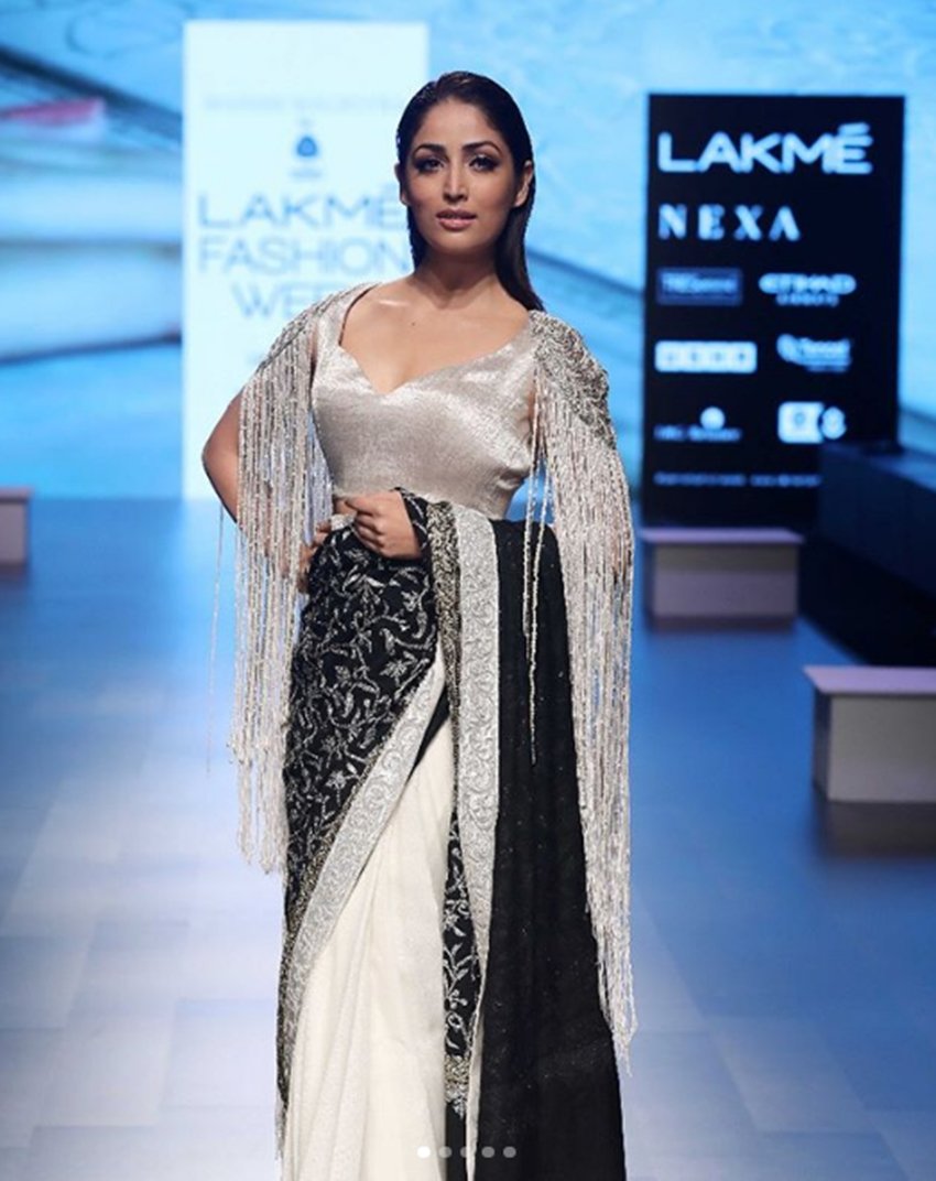 Lakme Fashion Week 2018, Kriti Sanon, Karan Johar, Sonakshi Sinha, Yami Gautam, Tapsi Pannu, bollywood celebs walk on ramp in LFW, Lakme Fashion Week 2018 ramp walk, celebs walk on ramp in LFW, entertainment news, bollywood news, bollywood news, entertainment, entertainment news, bollywood news, bollywood news, entertainment news