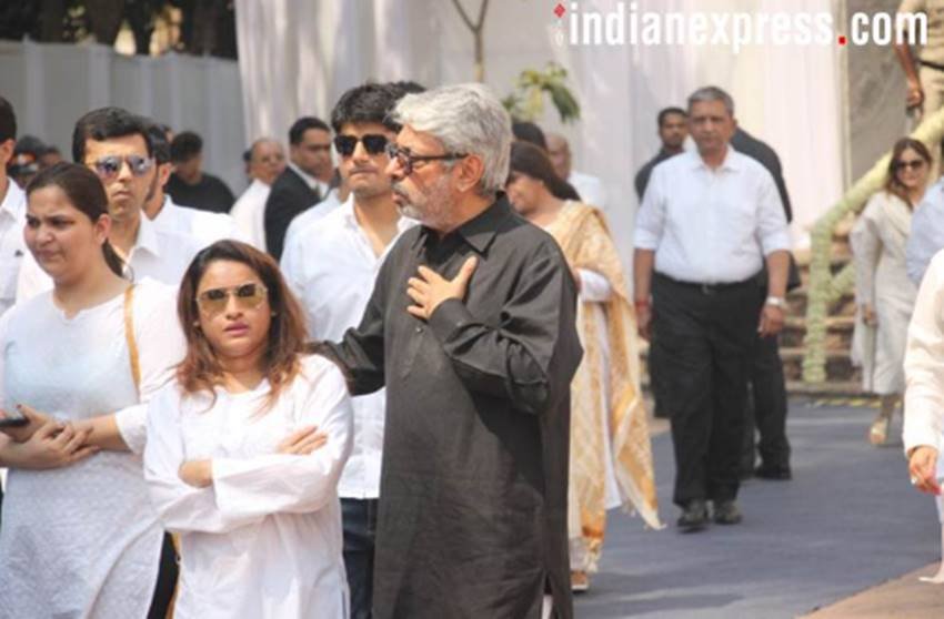 sridevi, sridevi kapoor, sridevi kapoor funeral, sridevi funeral video, sridevi funeral photos, shree devi funeral photos, shree devi, shree devi funeral, shree devi kapoor, shri devi, shri devi funeral, shri devi latest news, shree devi funeral video, sridevi funeral, sridevi funeral video, sridevi funeral news, shree devi death news, shree devi news, sridevi death news, sridevi death, sridevi news, sridevi news in hindi