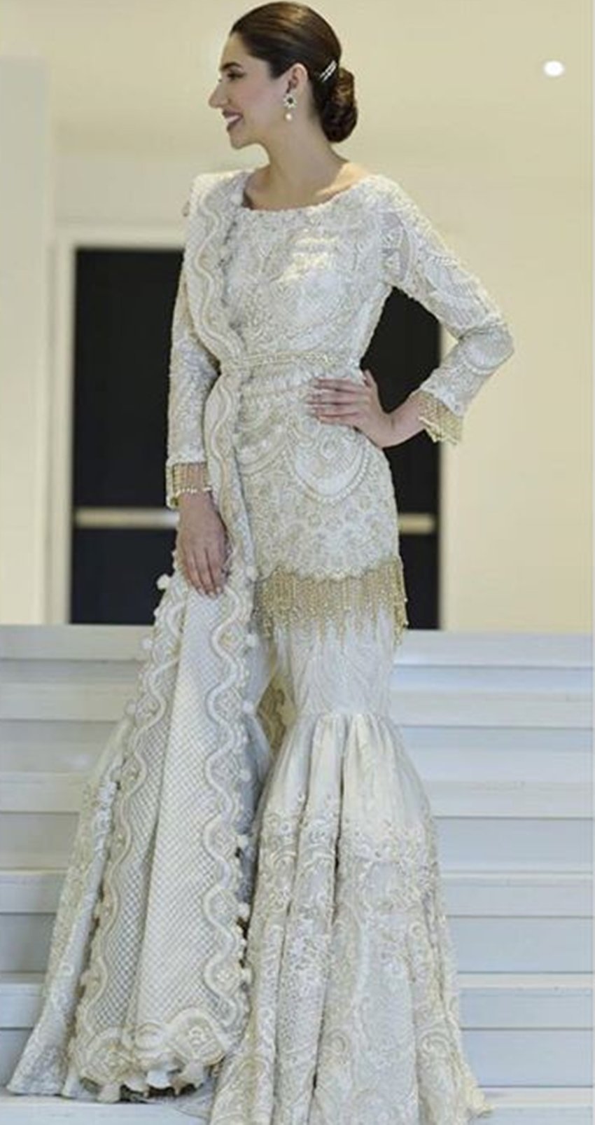 Mahira Khan, Lux Style Awards 2018, Pakistani Actress, Mahira Khan look stunning, Mahira Khan in an award function, beautiful pictures of Mahira Khan, entertainement news, entertainmnet news, bollywood news, television news, entertainmnet news, bollywood news, television news