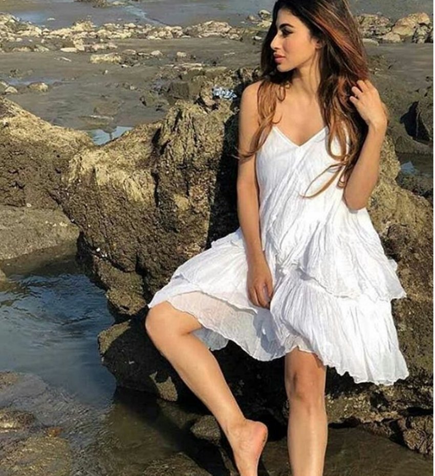 Mouni Roy, Mouni Roy looking gorgeous in red dress, Mouni Roy, tv actress Mouni Roy, gold actress Mouni Roy, akshay kumar actress Mouni Roy, Mouni Roy , bollywood actress Mouni Roy, Indian television actress Mouni Roy, entertainment news, bollywood news television news, entertainment news, bollywood news