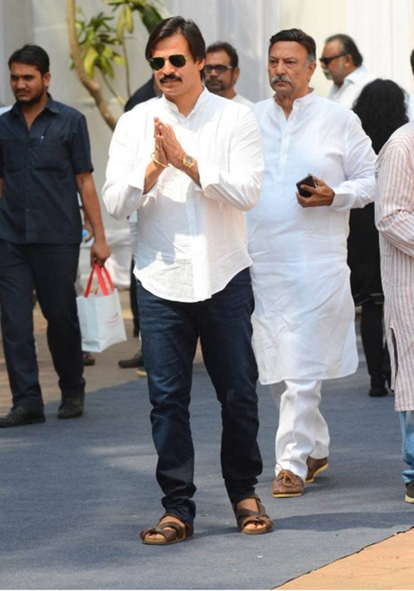 sridevi, sridevi kapoor, sridevi kapoor funeral, sridevi funeral video, sridevi funeral photos, shree devi funeral photos, shree devi, shree devi funeral, shree devi kapoor, shri devi, shri devi funeral, shri devi latest news, shree devi funeral video, sridevi funeral, sridevi funeral video, sridevi funeral news, shree devi death news, shree devi news, sridevi death news, sridevi death, sridevi news, sridevi news in hindi