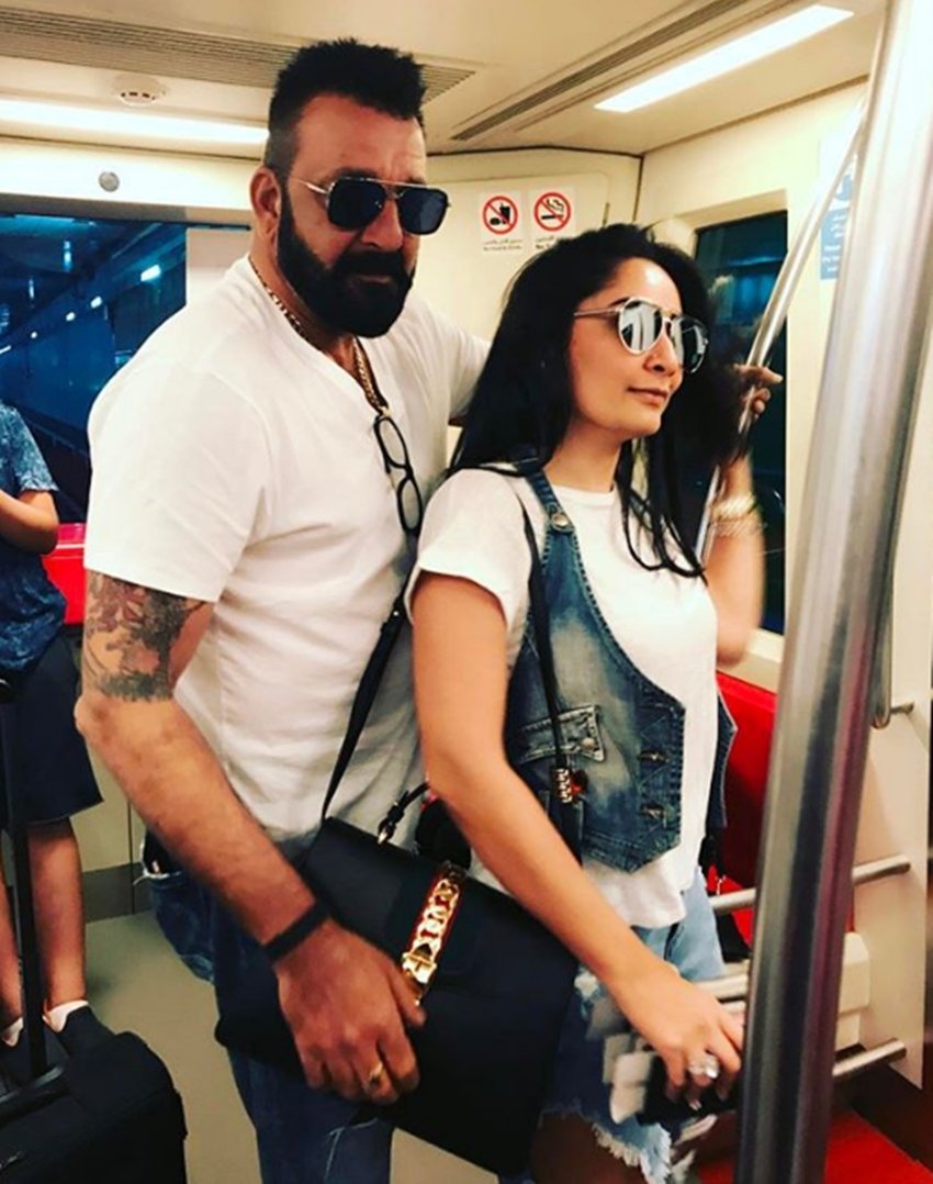 Sanjay Dutt, Maanyata Dutt, Sanjay Dutt and Maanyata Dutt House partying, Sanjay Dutt with family and friends see pictures, see pictures of Sanjay Dutt And Maanyata Dutt, House party of Sanjay and Maanyata, enterttainment news, bollywood news, television news, entertainmentnews, enterttainment news, bollywood news, television news, entertainment news