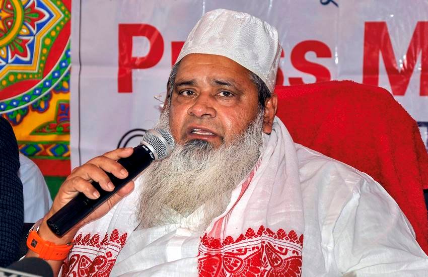 Badruddin Ajmal, Badruddin Ajmal in tv show, press conference of Badruddin Ajmal, Badruddin Ajmal profile, Badruddin Ajmal property, Badruddin Ajmal property riot, Badruddin Ajmal party, Badruddin Ajmal life, Badruddin Ajmal history, Badruddin Ajmal background, Badruddin Ajmal biography, Badruddin Ajmal AIUDF, AIUDF chief, AIUDF chief profile, All India United Democratic Front, Maulana Badruddin Ajmal, army chief, bipin rawat, Hindi news, news in hindi, assam news in hindi, Jansatta