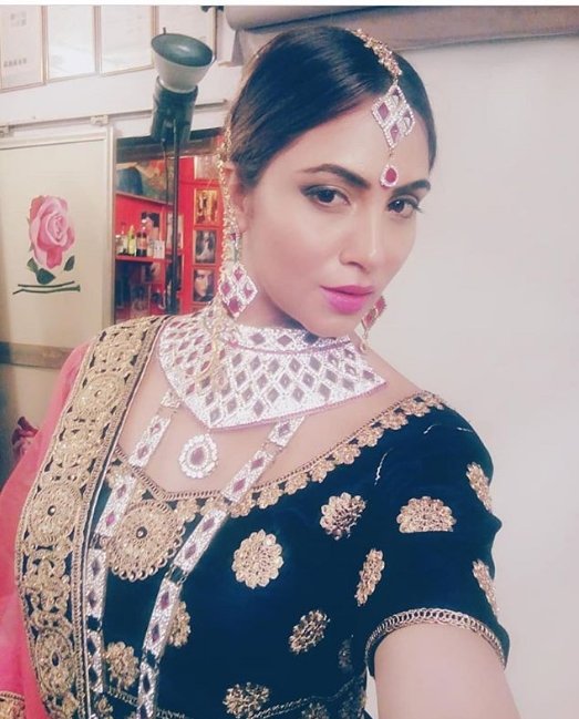 bigg boss 11, bigg boss arshi khan, arshi khan, arshi khan new look, arshi khan trun bride, arshi khan shilpa shinde, vikas gupta, bollywood news, entertainment news
