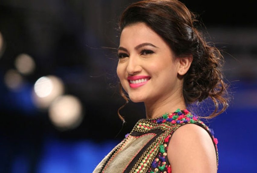Cosmetic Surgery, Actress Surgery, Surgery Went Wrong, Kangana Ranaut, Minisha Lamba, Anushka Sharma, Sushmita Sen, Gauhar Khan, Shilpa Shetty
