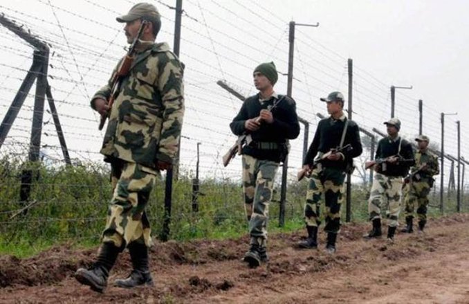 BSF ने दिया गोलीबारी का ऐसा जवाब कि पाक रेंजर्स ने फोन कर कहा- प्लीज, फायरिंग रोक दो