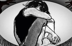 बाबा के आश्रम में बंधक थीं छह नाबालिग लड़कियां, रिहा कराने गई पुलिस टीम पर चेलों ने किया हमला