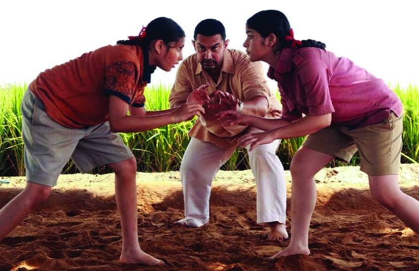 दंगल : भारत में सबसे ज्यादा कमाई करने के मामले में आमिर खान स्टारर फिल्म दंगल लिस्ट में तीसरे नंबर है। दंगल ने बीते सालों में अब तक करीब 387 से ज्यादा की कमाई कर ली है।