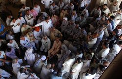 सुप्रीम कोर्ट की सख्ती पर खाप नेता की धमकी- हमारे मामलों में दखल मत दो वरना लड़कियां पैदा करना छोड़ देंगे