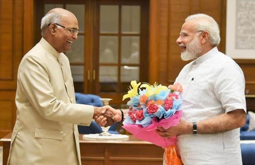 राष्ट्रपति रामनाथ कोविंद और प्रधानमंत्री नरेंद्र मोदी। (फाइल फोटो- पीआईबी) राष्ट्रपति रामनाथ कोविंद और प्रधानमंत्री नरेंद्र मोदी। (फाइल फोटो- पीआईबी)