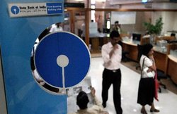 कैश की कमी रोकने के लिए SBI ने उठाया कदम, बैंक, एटीएम के अलावा यहां से भी निकाल सकेंगे रुपए