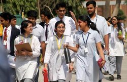 UP BOARD: यूपी बोर्ड 10वीं-12वीं की रद्द हुई परीक्षाओं का आयोजन जल्द! जानिए तारीक