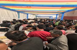 UP Investors Summit 2018: लंच में अव्यवस्था, पत्रकारों और डेलीगेट्स को खाने के लिए करनी पड़ी काफी मशक्कत