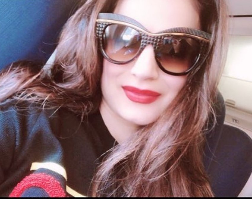 ameesha patel, ameesha patel bold photo, Ameesha patel hot pic, ameesha patel sexy photo, Ameesha patel red bikini photo, Ameesha patel bold pic, Ameesha patel bikini photo, Ameesha patel movies