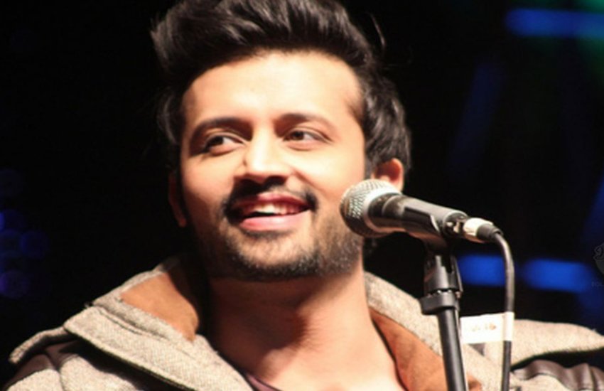 पाकिस्तानी सिंगर आतिफ असलम। 