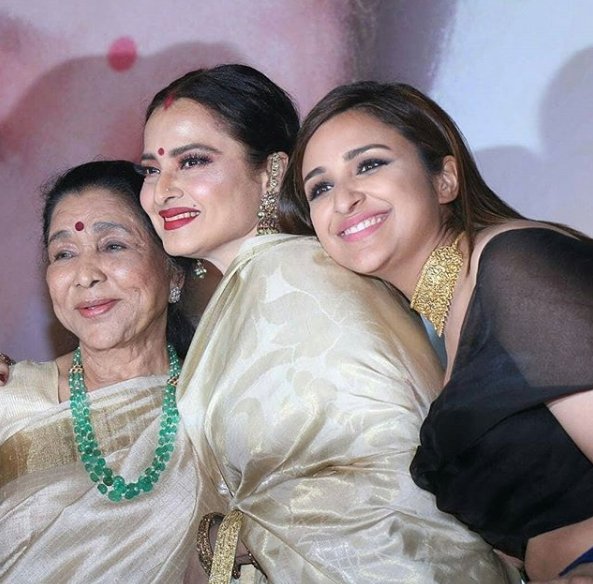 rekha, asha bhosle, rekha movies, asha bhosle songs, Yash Chopra Memorial Award, Parineeti Chopra, Jackie Shroff, asha bhosle award, Parineeti Chopra, Parineeti Chopra movie, Parineeti Chopra on yashraj films