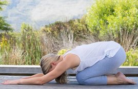 spine, spine health in hindi, straight spine, how to straighten spine in hindi, yoga for spine in hindi, yoga poses for spine in hindi, spine health tips in hindi, spine health yoga in hindi, straight spine tips in hindi, backbone health tips in hindi, yoga for backbone health in hindi, health news in hindi, lifestyle news in hindi, jansatta