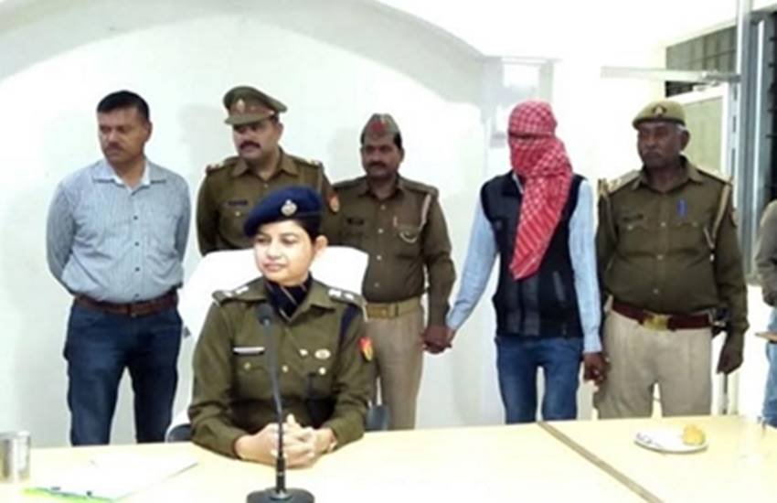 पुलिस ने मृतका के कथित प्रेमी विकास गुप्ता को गिरफ्तार कर लिया है। पुलिस ने मृतका के कथित प्रेमी विकास गुप्ता को गिरफ्तार कर लिया है।
