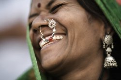 बेबाक बोलः राजकाज- हंसना मना है