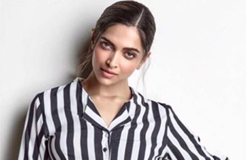 deepika padukone, actress deepika padukone, deepika padukone photoshoot, deepika padukone photos, deepika padukone troll, deepika padukone magazine cover, deepika padukone Femina magazine cover, deepika padukone Femina photo, deepika padukone trolled for Femina photo, deepika padukone nose, deepika padukone nose photoshopped, deepika padukone film, deepika padukone padmaavat, padmaavat, padmavati, deepika padukone, entertainmet, jansatta