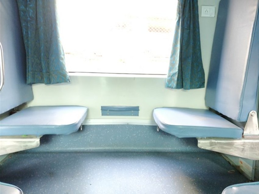 Indian Railways,Railway ministry,railway ministry Operation Swarn,Operation Swarn Indian Railways,Operation Swarn,Anubhuti coaches,new Rajdhani coaches,revamped Rajdhani coaches,anti-graffiti vinyl wrap trains,Indian trains,Mumbai-Ahmedabad Rajdhani